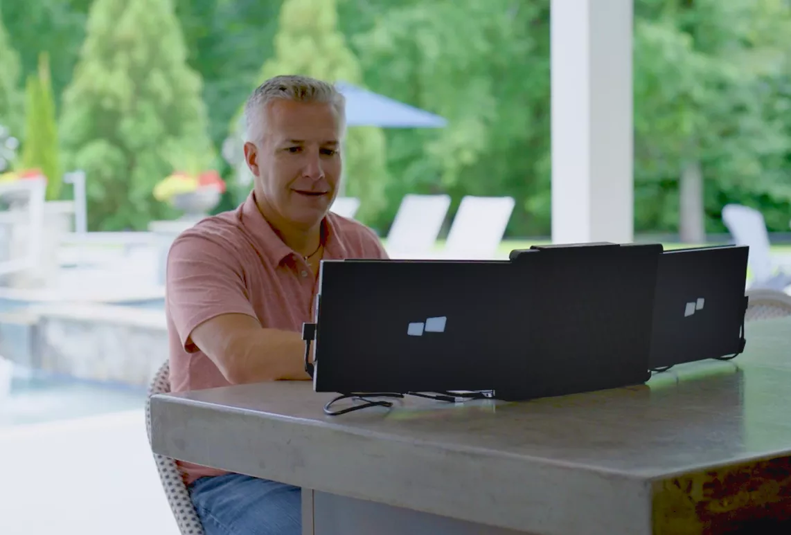Doctor on Laptop outdoor image
